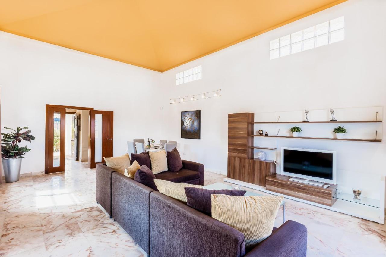 Villa Serenity Private Pool Corralejo By Holidays Home エクステリア 写真